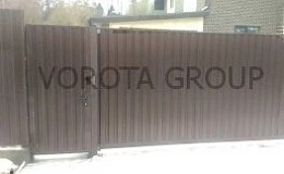 Откатные ворота из профлиста с калиткой